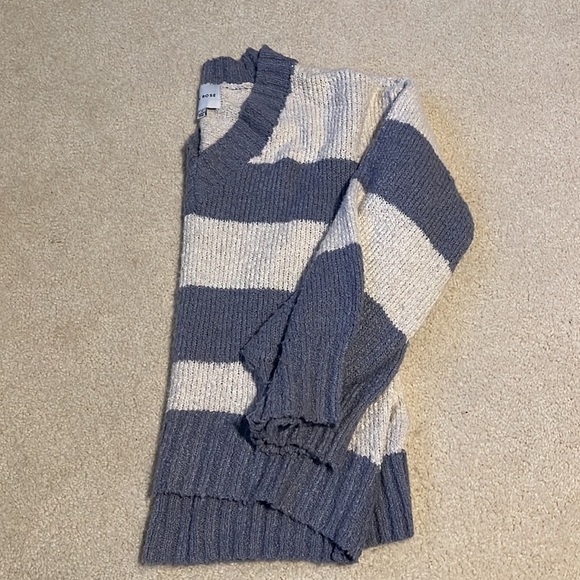 Ex Cond Super soft Pink Rose Sweater size S - Picture 3 of 5